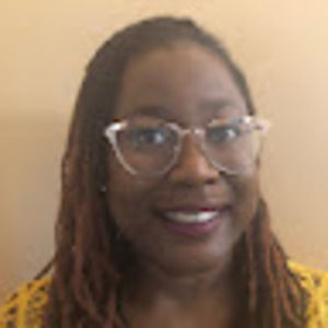 Meet your Posher, Latina